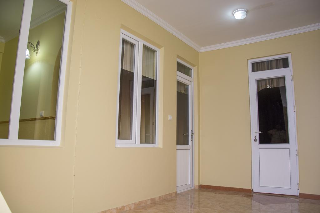 גוניו Kvariati Grand Guest House מראה חיצוני תמונה