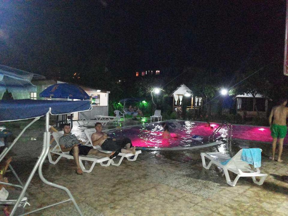 גוניו Kvariati Grand Guest House מראה חיצוני תמונה