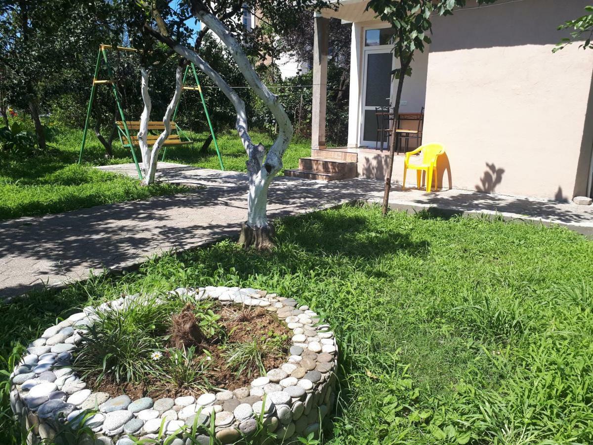 גוניו Kvariati Grand Guest House מראה חיצוני תמונה